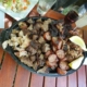 Así celebramos el fin del 2024. Cantamos, reímos, degustamos delicias gastronómicas y vinos caseros muy buenos. Gracias a los anfitriones por tan cálida recepción y al grupo y organizadores por la onda y la respuesta a esta propuesta que con tanto cariño compartimos