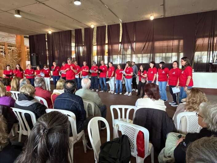 Cerramos cantando en La Fontana del Argentino hotel y nos despedimos de este encuentro disfrutando del paisaje y almorzando en un lindo restaurante de la rambla de los Argentinos